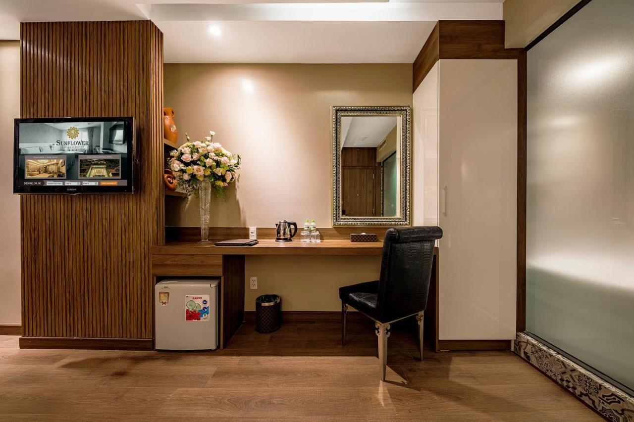 Sunflower Luxury Hotel Thành Pho Ho Chí Minh Esterno foto