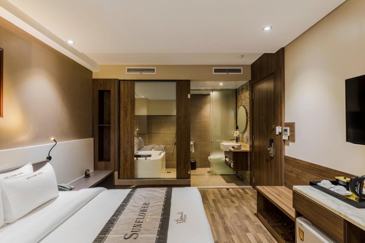 Sunflower Luxury Hotel Thành Pho Ho Chí Minh Esterno foto