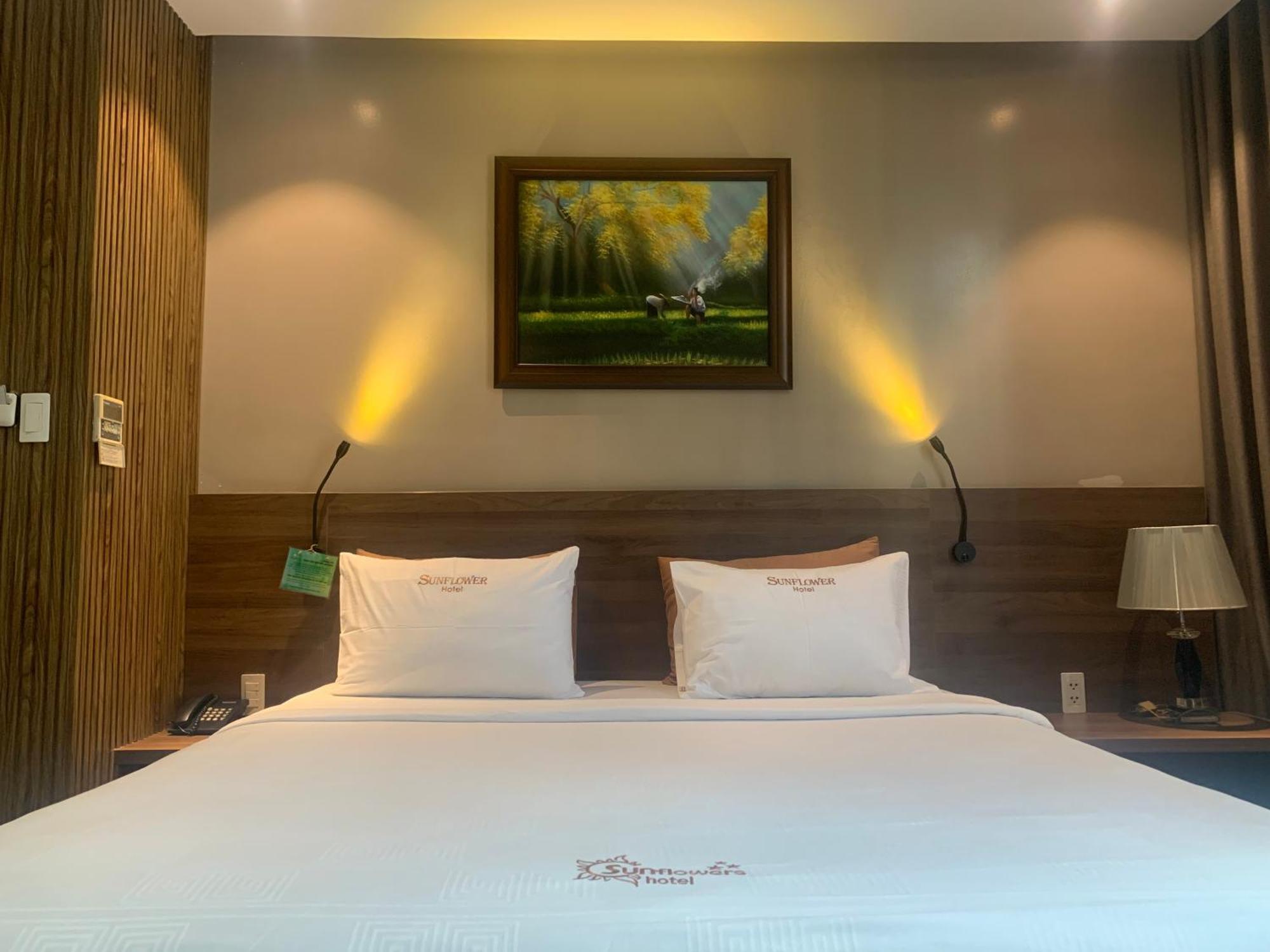Sunflower Luxury Hotel Thành Pho Ho Chí Minh Esterno foto