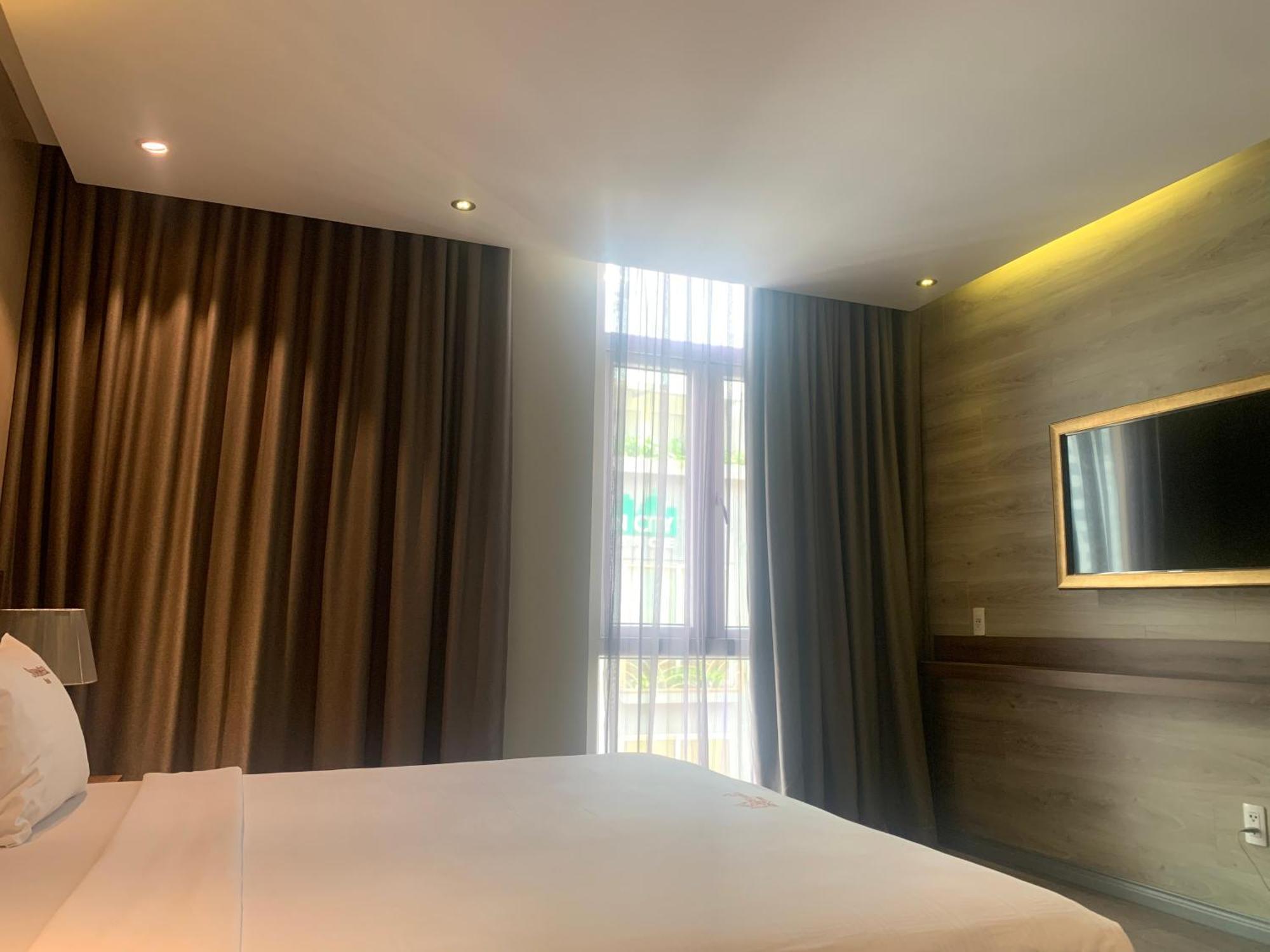 Sunflower Luxury Hotel Thành Pho Ho Chí Minh Esterno foto